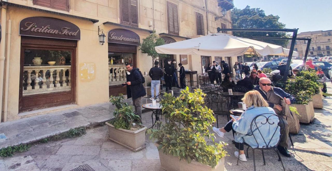 Garibaldi Rooms 29 - Piazza Marina A Palermo - In Pieno Centro. Exterior foto